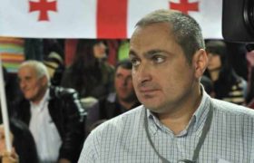 თენგო გოგოტიშვილი: ,,ორივე ფეხით ვატარებ რუსული ყუმბარის ნამსხვრევს" თენგო გოგოტიშვილი: ,,ორივე ფეხით ვატარებ რუსული ყუმბარის ნამსხვრევს"