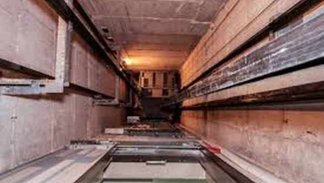 ბათუმში ლიფტი ჩამოვარდა, სადაც ადამიანები იმყოფებოდნენ