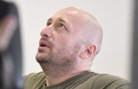 მირზა სუბელიანი მონასტრში მიდის მირზა სუბელიანი მონასტრში მიდის