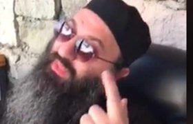 მამა ბასილის საოცრად შესრულებული სიმღერა ,,არც მოლოდინი, არც შეხვედრები, თითქოსდა ცხადად არც იყო" - ვიდეო მამა ბასილის საოცრად შესრულებული სიმღერა ,,არც მოლოდინი, არც შეხვედრები, თითქოსდა ცხადად არც იყო" - ვიდეო