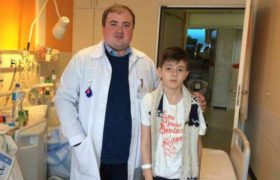 თორნიკე სოლოღაშვილი ბავშვების გულებს სიცოცხლეს უბრუნებს თორნიკე სოლოღაშვილი ბავშვების გულებს სიცოცხლეს უბრუნებს