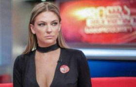 ანი გიუნტერი: "ემოციებს არ ავყევი და "რუსთავი 2"-ში დავრჩი" ანი გიუნტერი: "ემოციებს არ ავყევი და "რუსთავი 2"-ში დავრჩი"