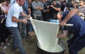 რეკორდი - იაგო დარსალიამ 34 კილოიანი სულგუნი დაამზადა