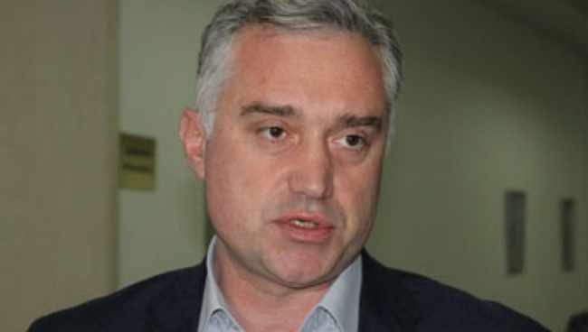 ზვიად ძიძიგურმა უმრავლესობა დატოვა