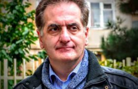 კოკო გამსახურდია: ,,ილოცეთ ჩვენთვის" - ამ წუთებში ცოტნეს მეორე უმძიმესი ოპერაცია უტარდება კოკო გამსახურდია: ,,ილოცეთ ჩვენთვის" - ამ წუთებში ცოტნეს მეორე უმძიმესი ოპერაცია უტარდება