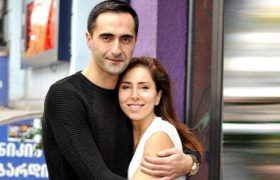 ფემინისტმა ირინა ტორონჯაძემ და ჩოხოსანმა ლევან სამყურაშვილმა ერთმანეთი მოათვინიერეს