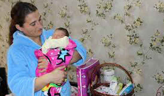 "15 წლიდან სულ ორსულად ვარ” - 31 წლის მარეხ ბაზაევა 2020 წელს მე-9 შვილით შეხვდა