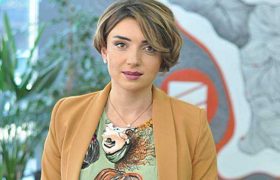 თეონა ცხომელიძე: "ქმარს ტელევიზიაში ჩემი დაბრუნება არ გაუხარდა" თეონა ცხომელიძე: "ქმარს ტელევიზიაში ჩემი დაბრუნება არ გაუხარდა"