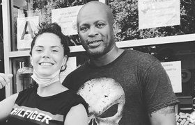 ხატია ბრაჭული მეგობარ მამაკაცთან ერთად გადაღებულ ფოტოებს აქვეყნებს - ,,წარსულში ქექვა სუსტი ნებისყოფის ადამიანების პრობლემაა"