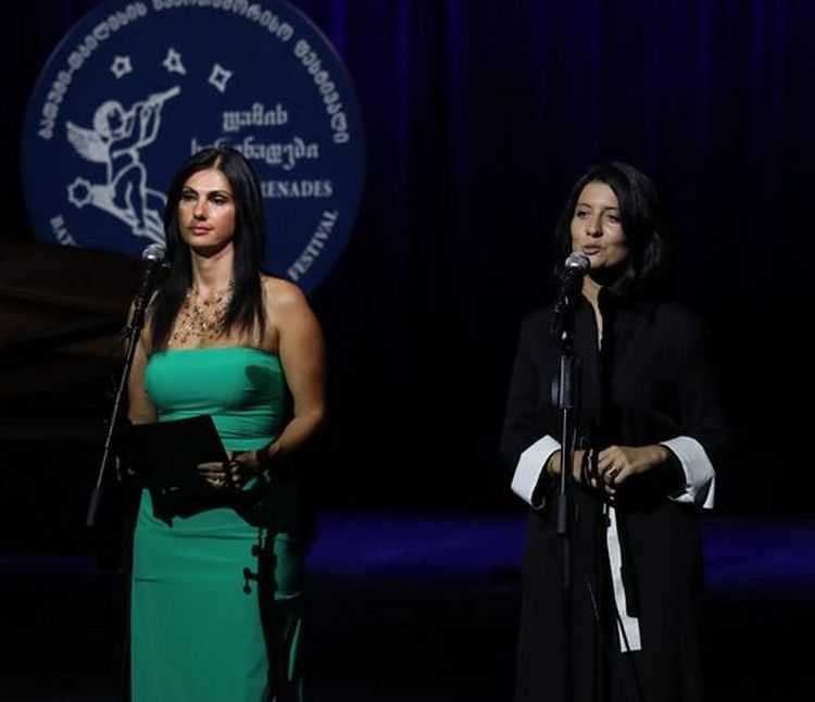 ,,ღამის სერენადები" ბათუმში გაიხსნა