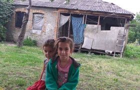 მამა პეტრე კოლხი: ,,ეს ბავშვები გაიყინებიან, ზამთარს ვერ გადაიტანენ!" მამა პეტრე კოლხი: ,,ეს ბავშვები გაიყინებიან, ზამთარს ვერ გადაიტანენ!"
