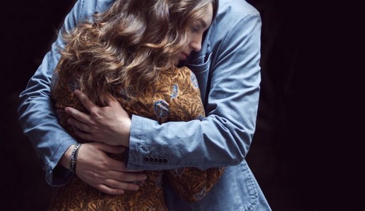 ,,აბორტს ვერ გავიკეთებ, მაგრამ როგორ გავაჩინო, ჩემები მომკლავენო, მითხრა და მეტად ატირდა" - ნოველა