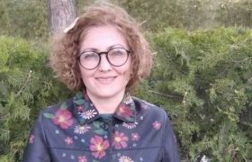 ,,მარინა ეზუგბაიას შესაფერისი რეაქცია არ ჰქონდა, როცა ჩემი თოჯინა გადასცეს" - ექიმი ნატო მელანაშვილი კოლეგების თო}ინებს ქმნის