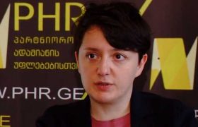 ანა აბაშიძე: "გოგონებს მწვრთნელი სექსუალურ ვარჯიშებს&nbsp;ავალებდა და შემდგომ დასცინოდა" - რა ხდება ქალ ფეხბურთელთა კლუბში