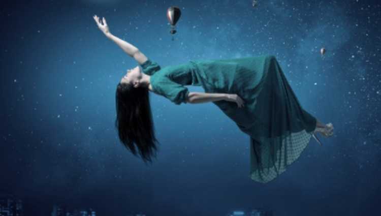 "მთელი ცხოვრება სიზმარში ნანახი  ბიჭი მიყვარს"