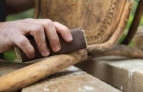 "დედამ ჩემი მეგობრის მამა ლამის შეჭამოს, ცუდი ავეჯი დამიმზადეო" "დედამ ჩემი მეგობრის მამა ლამის შეჭამოს, ცუდი ავეჯი დამიმზადეო"