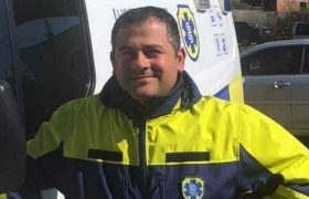 ,,წუთები წყვეტდა ყველაფერს, ამიტომ მდინარეში შევცურე" - ექიმი, რომელმაც ქალი გადაარჩინა, დააჯილდოვეს