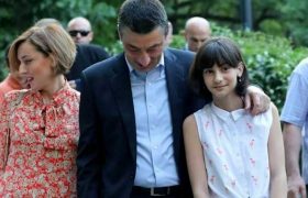 გიორგი და თამუნა გახარიებს განსაკუთრებული დაძმობა აქვთ - ვინ არიან პრემიერის ოჯახის წევრები