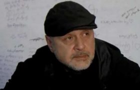 "თავზე ზემოთ უნდა ავხტეთ" - უცნობი მოძრაობა "აი ია" - ს აფუძნებს