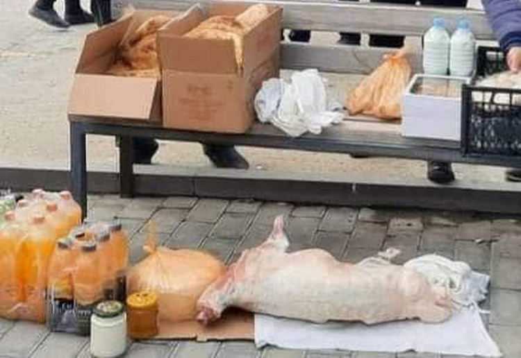 მიხეილ სააკაშვილს დაკლული ცხვარი და ნაზუქები მიუტანეს