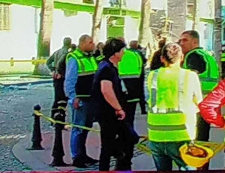 მაშველებს ტრაგედიის ადგილი სასწრაფოდ დაატოვებინეს - რა ხდება ბათუმში