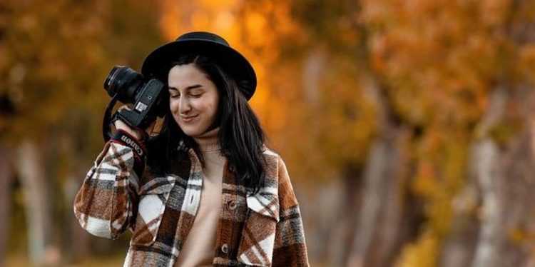 ფოტოგრაფი ნათია ღაჭავა: ,,თვეში 107 ათასი ლარი გამოვიმუშავე"