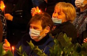 ,,არ აგარევინებთ" - აქცია ანთებული სანთლებით დასრულდა