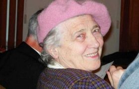 ,,დაიხარა და მეუბნება, ქალბატონო მზექალა, დაგვენძრაო" - მზექალა შანიძის მონათხრობი სუფრასთან