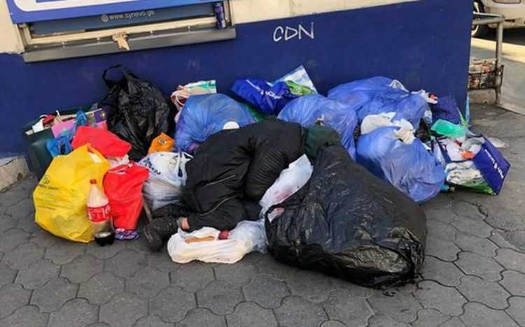 აკა სინჯიკაშვილი: ,,ამ ნაგავში ვერ ხედავთ ადამიანს, არა? ეს ჯერ ცოცხალია, მაგრამ რამდენი გაიყინა, იცით?''