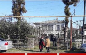 ,,მეორე დღეა, მიცვალებული საწოლშია და ახლოს არ გვიშვებენ" - ექიმებმა ოზურგეთში ცხედარი ოთახში ჩააკეტინეს