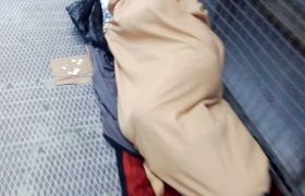 ,,სიცოცხლით სავსე ქალაქში არავინ იცის, სიკვდილი როდის ეწვევა ამ ადამიანს" ,,სიცოცხლით სავსე ქალაქში არავინ იცის, სიკვდილი როდის ეწვევა ამ ადამიანს"