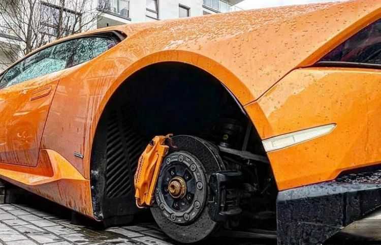 პოლონეთში ლამბორჯინის ქართველ მძღოლს ეძებენ