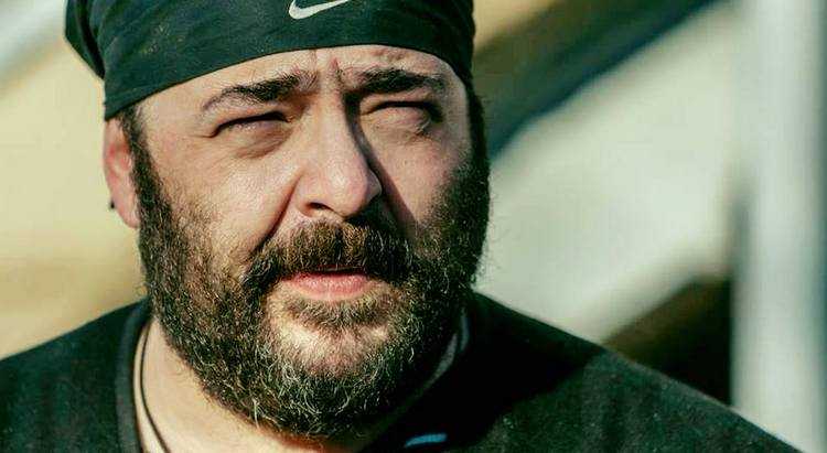 ,,საშა გველესიანი შეიძლება ყინვაში დარჩეს გარეთ" - პოეტის პოსტმა მისი პოეზიის მოყვარულები გააოგნა