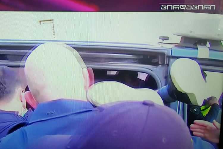 დაკავებულია 8 პირი