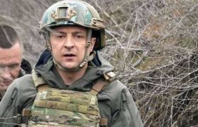 უკრაინელები მძღოლის ამოყვანას ცდილობენ, რომელსაც ტანკმა გადაუარა უკრაინელები მძღოლის ამოყვანას ცდილობენ, რომელსაც ტანკმა გადაუარა