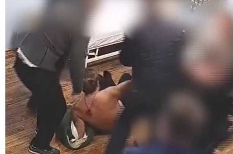 ,,უმძიმესი კადრებია, ასეთს არ ველოდით, სააკაშვილს 6 კაცი ესხმის თავს საწოლში"