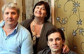 ციცინო კობიაშვილი: ,,ქმარი მებუტება, როცა ჩემს სპექტაკლში არ ვათამაშებ" ციცინო კობიაშვილი: ,,ქმარი მებუტება, როცა ჩემს სპექტაკლში არ ვათამაშებ"