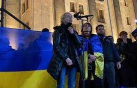 უკრაინის ელჩის ცოლი: ,,დიდი მადლობა ყველას, რომ აქ დგახართ"