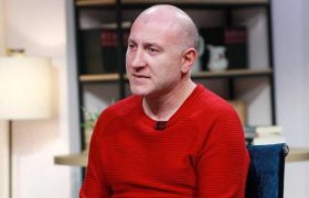 ,,რუსეთში ძმა დამიჭირეს აქციის დროს, ცოლ-შვილს შენ გიგზავნიო" - რას წერს ლაშა ჩხარტიშვილი