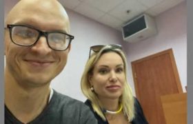 ,,არ ვიცი, რა მელის, მაგრამ არ ვნანობ" - მარინა ოვსიანიკოვა ამ წუთებში სასამართლოშია