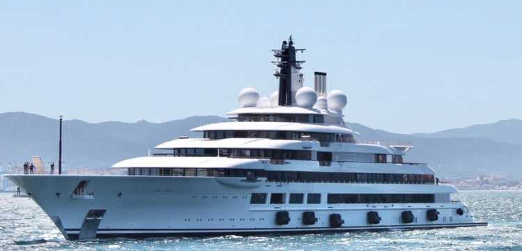 პუტინის იახტა ,,შეჰერაზადა" 140 მეტრი სიგრძისაა და 700 მილიონი ღირს