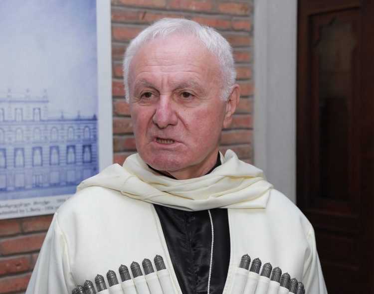 ფრიდონ ინჯია: ,,უკრაინას ძაან მძიმედ აქვს საქმე, უნდა შევუერთდეთ რუსეთის საბანკო სისტემას"