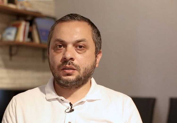 ბექა კობახიძე: ,,ღარიბაშვილის ბაბუის დამსახურება კი არ არის, პოლონეთს რომ არ ვკიდივართ"