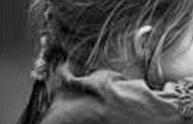 ,,ჩემს გენშია ტყუპები, ბევრი ხალი, ასტიგმატიზმი, ბრტყელი ტერფი" - 24 წლის გოგონა მშობლებს ეძებს ,,ჩემს გენშია ტყუპები, ბევრი ხალი, ასტიგმატიზმი, ბრტყელი ტერფი" - 24 წლის გოგონა მშობლებს ეძებს