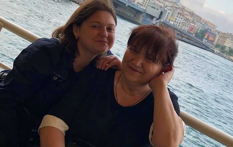 ,,ხელი არ გაგვიშვა, ელენე! როგორ გვყვარებიხარ, იცი?" - ელენე ჩიბურდანიძე ისევ კომაშია