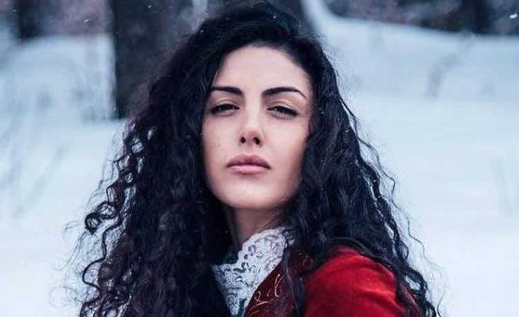 ანი ამილახვარი: ,,რობერტ სტურუა ისეთ მომენტში დაგარტყამს, როცა არ ელოდები"