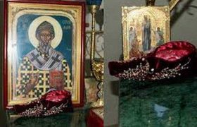 ,,წმინდა სპირიდონ ტრიმიფუნტელი ყველას თავად აკითხავს, ვისაც მისი დახმარება სჭირდება" - მამა იოანე