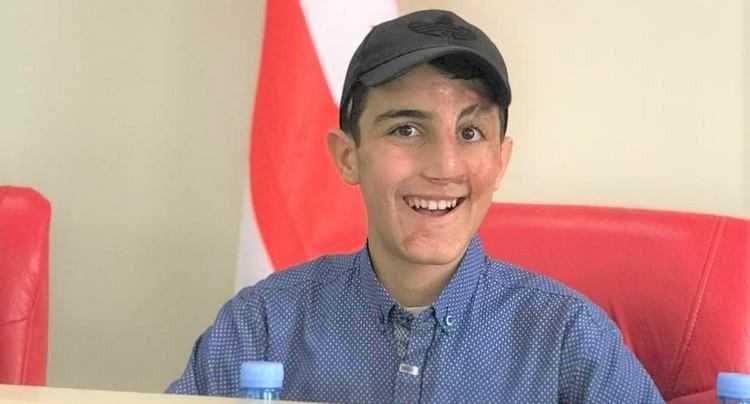 თაზო ჯოჯუა: ,,სახე რომ დამეწვა, მამიდამ წამომიყვანა, რადგან მშობლებმა ვერ შეძლეს ჩემი გაზრდა" თაზო ჯოჯუა: ,,სახე რომ დამეწვა, მამიდამ წამომიყვანა, რადგან მშობლებმა ვერ შეძლეს ჩემი გაზრდა"