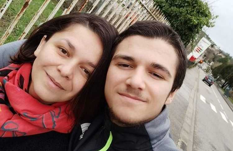 დინა მირცხულავა: ,,რასაც ვწერ, ადამიანებს ყველაფერი ჩემი ისტორია ჰგონიათ"