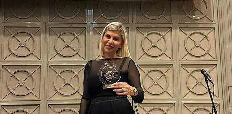 დეა პაპასკირის კიდევ ერთი აღიარება - ,,დიდი შრომა ჩავდე თმის გადანერგვის სფეროში, მარტივი გზა არ გამივლია"